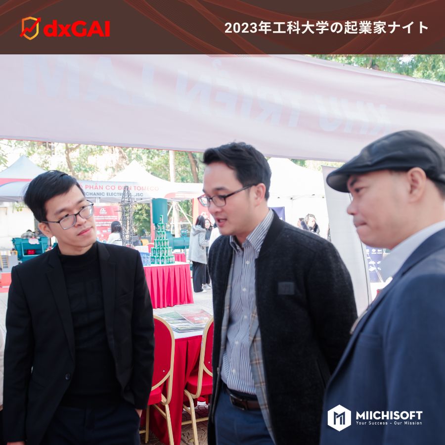CEO Vu Hong Cong がハノイ工科大学の起業家や学生たちと共有に参加しました