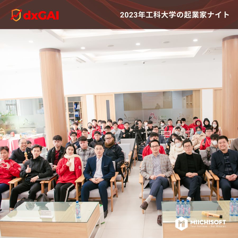 CEO Vu Hong Cong がハノイ工科大学の起業家や学生たちと共有に参加しました