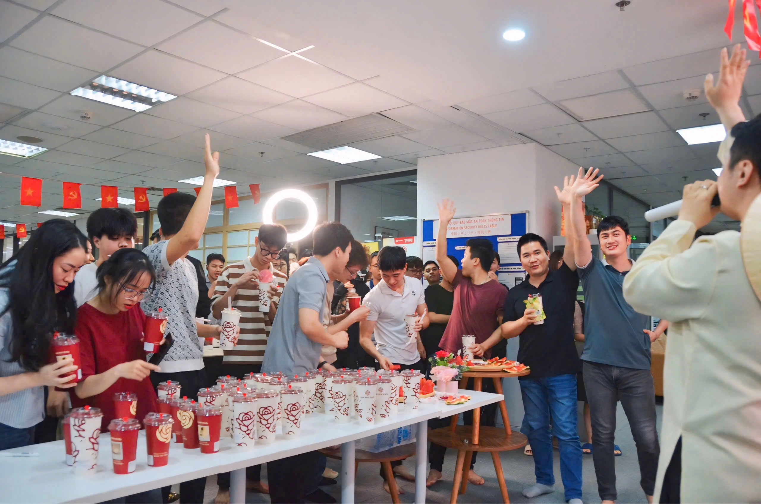 Miichisoft happy times in tea party