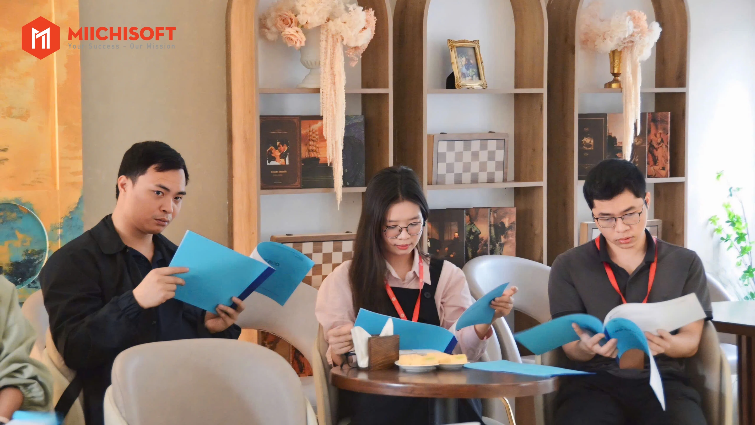 Café BOD - Không gian kết nối thẳng thắn và cởi mở giữa Ban lãnh đạo và nhân viên Miichisoft 9 Café BOD - Không gian kết nối thẳng thắn và cởi mở giữa Ban lãnh đạo và nhân viên Miichisoft (3)